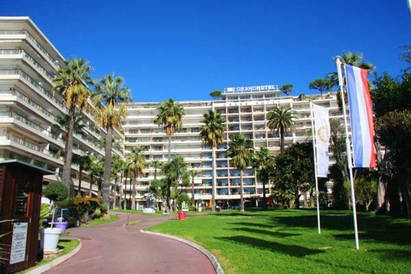Le Grand Hotel Cannes Luaran gambar